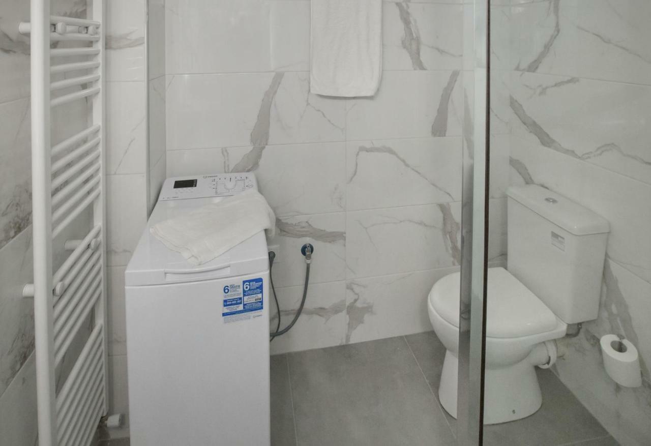 Roomy And Comfortable Apartment Near Acropolis By Ghh Атина Екстериор снимка