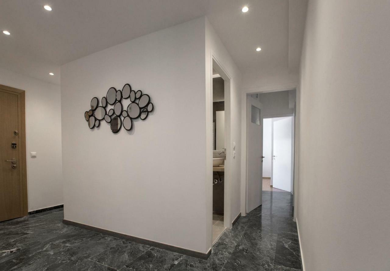 Roomy And Comfortable Apartment Near Acropolis By Ghh Атина Екстериор снимка