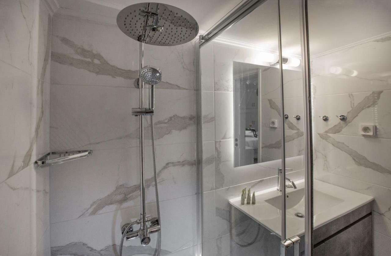 Roomy And Comfortable Apartment Near Acropolis By Ghh Атина Екстериор снимка