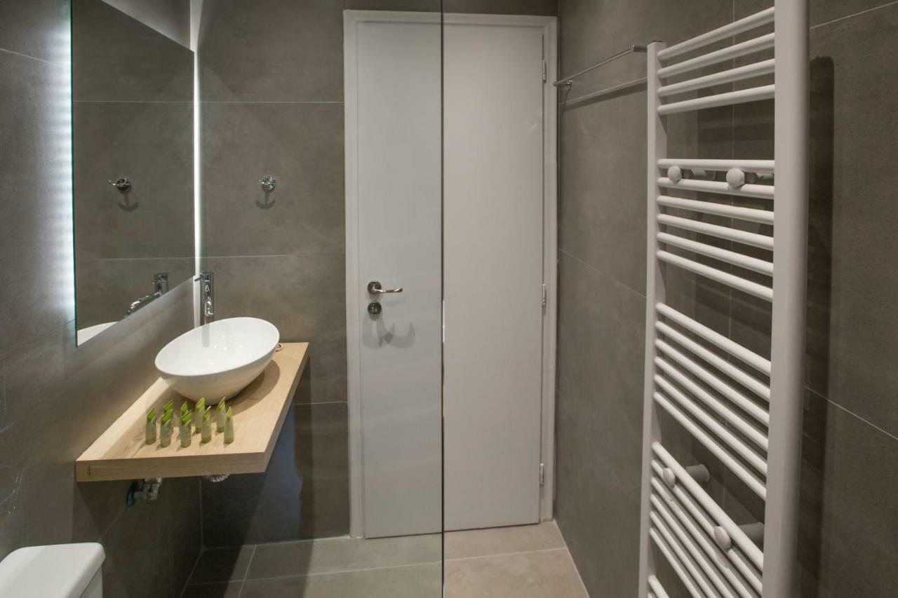 Roomy And Comfortable Apartment Near Acropolis By Ghh Атина Екстериор снимка