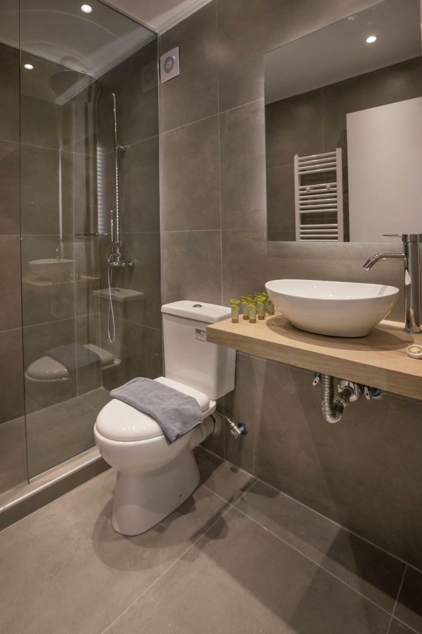 Roomy And Comfortable Apartment Near Acropolis By Ghh Атина Екстериор снимка